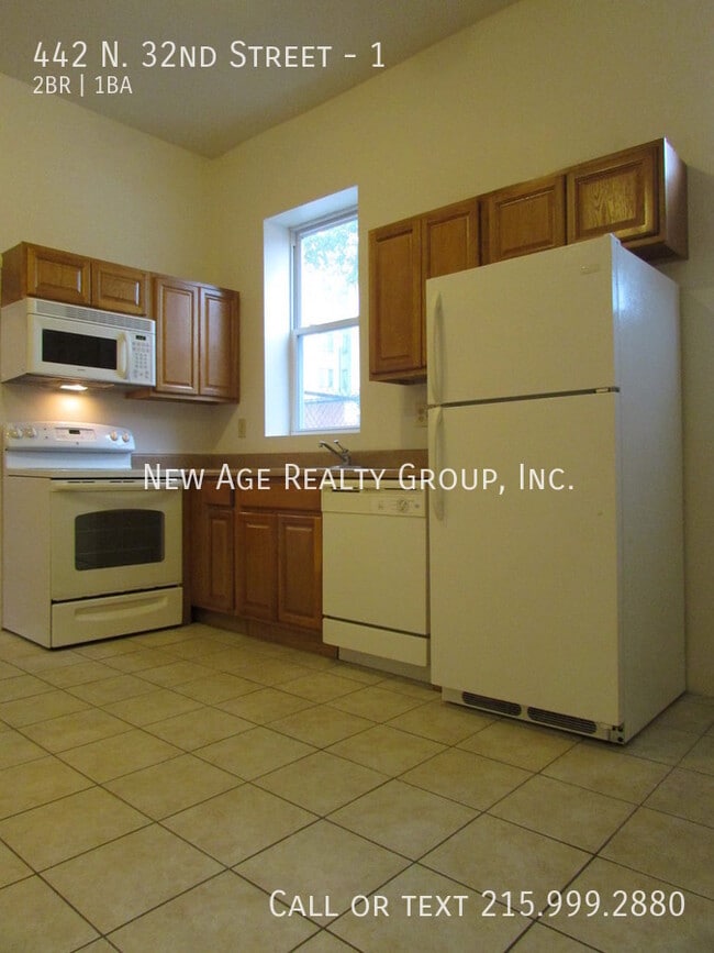 442 N 32nd St, Unit 1 in Philadelphia, PA - Building Photo - Building Photo