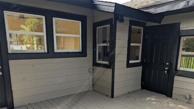 1014 E Lake Ave in Tampa, FL - Building Photo - Building Photo
