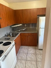 9440 Fontainebleau Blvd, Unit BleauGrotto in Miami, FL - Building Photo - Building Photo