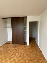 215 College Av W in Guelph, ON - Building Photo - Building Photo