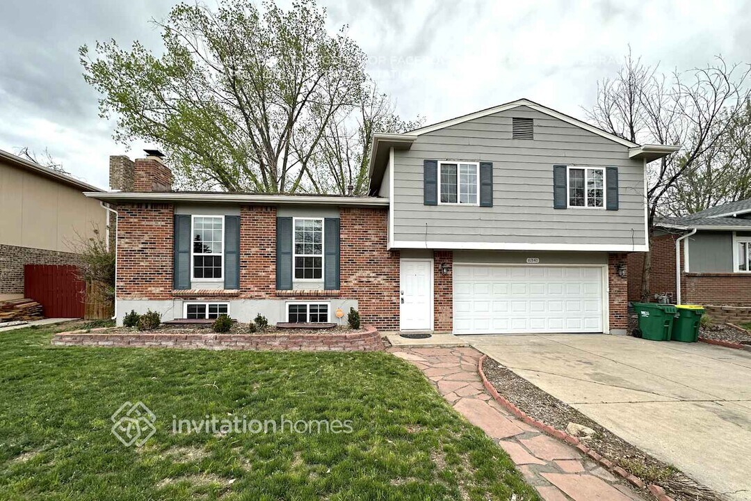 6341 W 109th Pl in Broomfield, CO - Foto de edificio