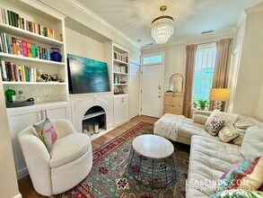 1518 Massachusetts Ave SE in Washington, DC - Building Photo - Building Photo