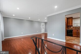 6912 Eilerson St in Clinton, MD - Foto de edificio - Building Photo