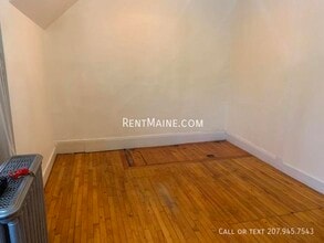 3 Cushing St in Winterport, ME - Building Photo - Building Photo