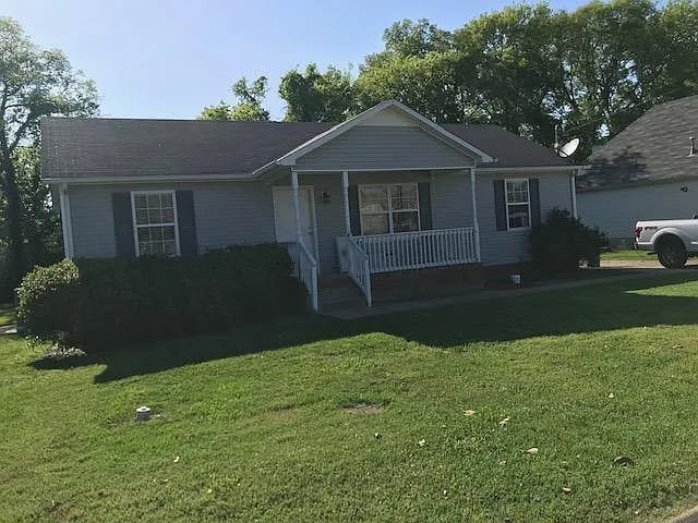 property at 1752 University Dr