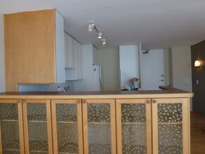 4800 S Chicago Beach Dr, Unit 710N in Chicago, IL - Foto de edificio - Building Photo