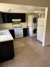 44406 15th St E, Unit 7 in Lancaster, CA - Building Photo - Building Photo