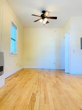 137 Park St, Unit APT 2 in Burlington, VT - Foto de edificio - Building Photo