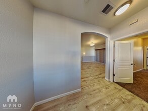 803 E 98th Ave, Unit 107 in Thornton, CO - Foto de edificio - Building Photo