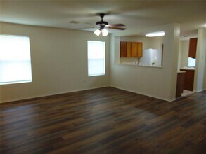 109 Woodley Rd in Leander, TX - Building Photo - Building Photo
