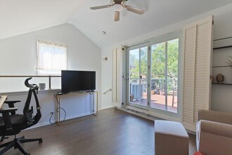 2744 N Janssen Ave in Chicago, IL - Building Photo - Building Photo