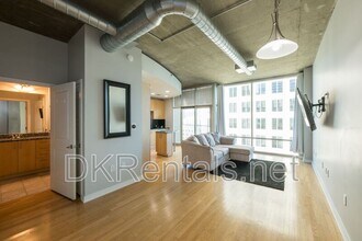 943 Peachtree St NE in Atlanta, GA - Building Photo - Building Photo
