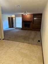 1018 Summerton Pl in Yukon, OK - Building Photo - Building Photo