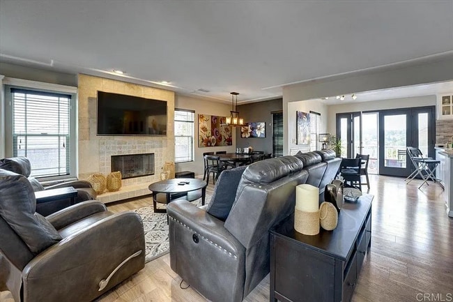 10318 Loma Rancho Dr in Spring Valley, CA - Foto de edificio - Building Photo