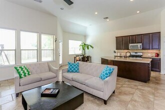 6014 Cambry Landing Ln in Sugar Land, TX - Building Photo - Building Photo