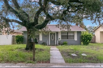 1908 43rd St S in St. Petersburg, FL - Building Photo - Building Photo