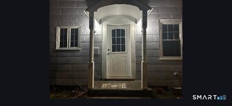 34 Rock St in Winchester, CT - Building Photo