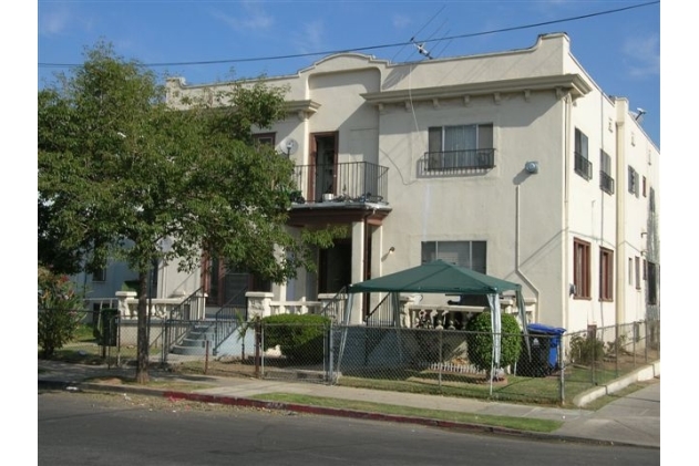 2555 Cincinnati St in Los Angeles, CA - Building Photo - Building Photo