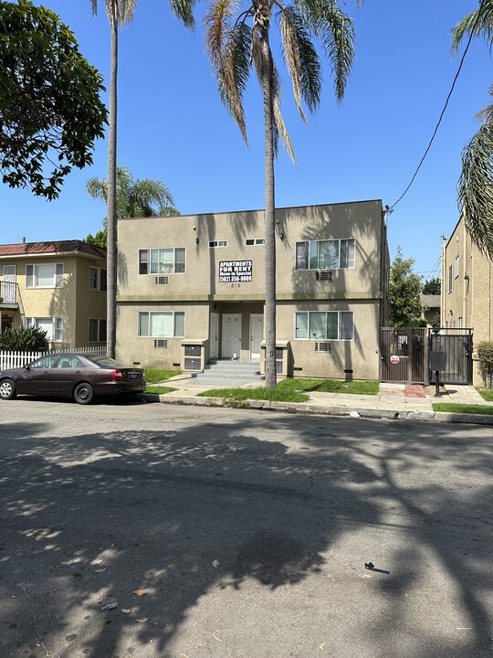 Hermosa in Long Beach, CA - Building Photo