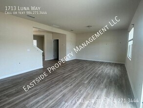 1713 Luna Wy in Raleigh, NC - Building Photo - Building Photo
