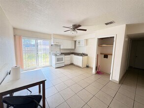 7225 Cook Rd in Houston, TX - Building Photo - Building Photo