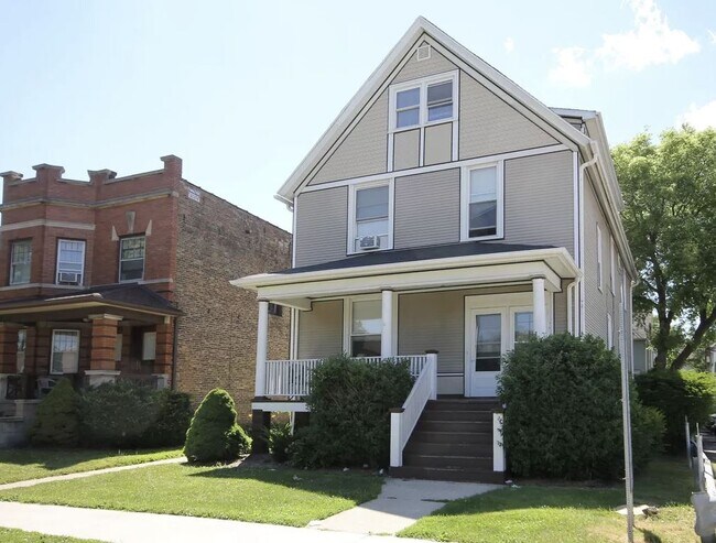 419 Hannah, Unit 3 in Forest Park, IL - Foto de edificio - Building Photo