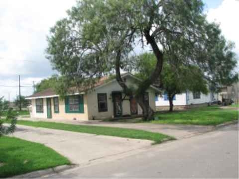 504-512 W Van Week St in Edinburg, TX - Foto de edificio