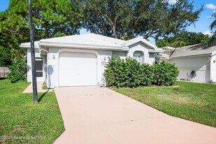 1283 Goldenrod Cir NE in Palm Bay, FL - Building Photo