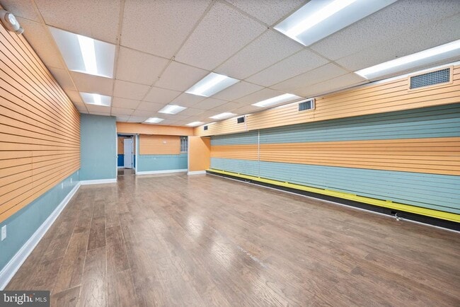 property at 807 Eastern Blvd