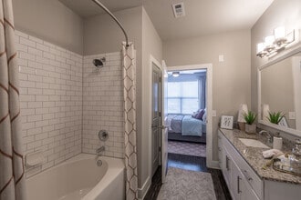 Centra at North Druid Hills in Atlanta, GA - Building Photo - Building Photo