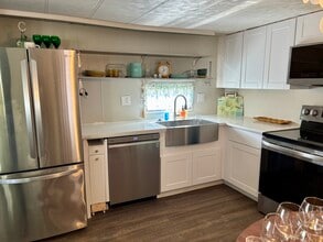 3017 Saralake Blvd in Sarasota, FL - Foto de edificio - Building Photo