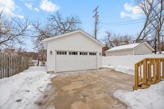 2273 E 100th St in Cleveland, OH - Building Photo - Building Photo