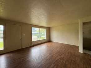 2860 Pearl St in Eugene, OR - Building Photo - Building Photo