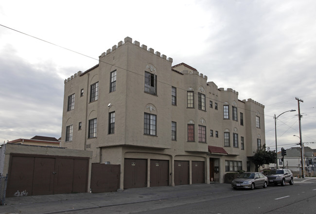 1905 Foothill Blvd in Oakland, CA - Building Photo - Building Photo