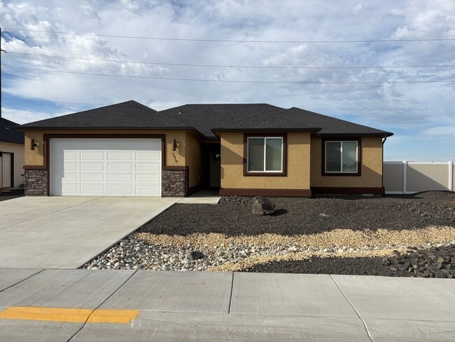 property at 1918 9th Ave SW