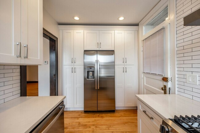 property at 6411 N Talman Ave