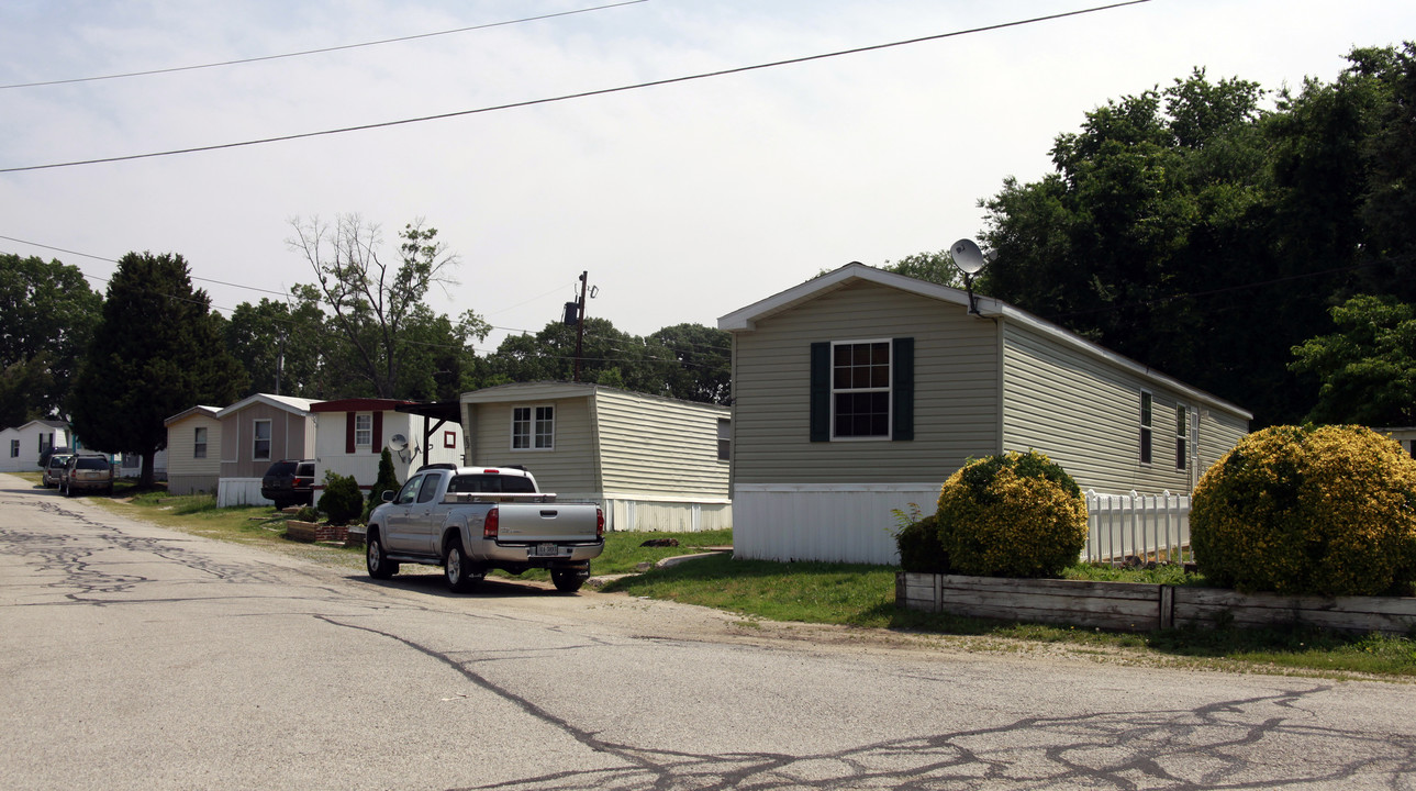 Featherstone Mobile Home Community in Woodbridge, VA - Building Photo