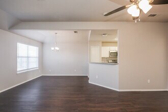 1137 Alicia Ln in Lancaster, TX - Building Photo - Building Photo