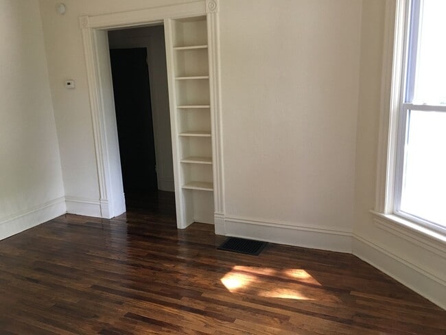 property at 676-676-676-672 N Main St