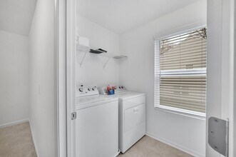 7623 E Lane Dr in Charlotte, NC - Building Photo - Building Photo