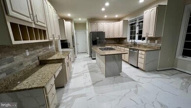 6628 Byrns Pl in McLean, VA - Building Photo - Building Photo