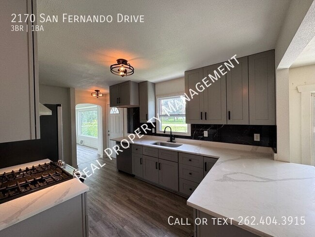 2170 San Fernando Dr in Elm Grove, WI - Building Photo - Building Photo