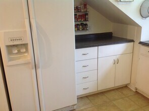 14 Weymouth St., Unit Second Floor in Albany, NY - Building Photo - Building Photo