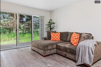 2100 S 336th St, Unit R4 in Federal Way, WA - Foto de edificio - Building Photo