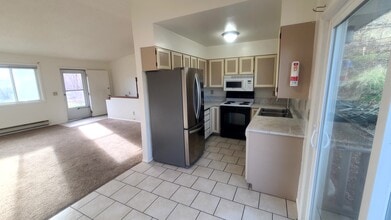 945 Buchanan Ave in Pocatello, ID - Building Photo - Building Photo