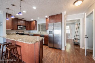 4 20th Ave S in Jacksonville Beach, FL - Foto de edificio - Building Photo