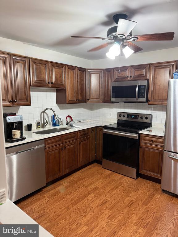 8216 Catbird Cir in Lorton, VA - Building Photo - Building Photo