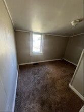 1406 Corse St in Burlington, IA - Building Photo - Building Photo