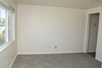 225 W 500 S in Tremonton, UT - Building Photo - Building Photo