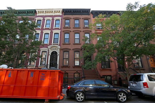 14 E 126th St in New York, NY - Foto de edificio - Building Photo